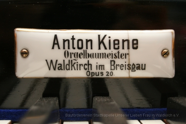 20100618-11c.jpg - "Opus 20" bedeutet: Die 20. Orgel, die A.Kiene gebaut hat